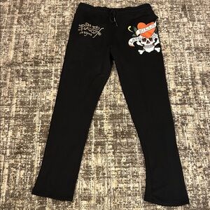 New Ed Hardy Black Pants with Skull and heart. Black size Large.